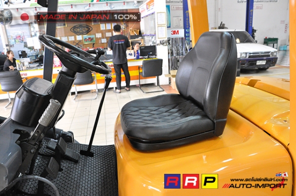 ขายรถโฟล์คลิฟท์มือสอง TCM รุ่น FHD30Z5- นำเข้าจากประเทศญี่ปุ่น 100\% ไม่เคยใช้งานในไทย