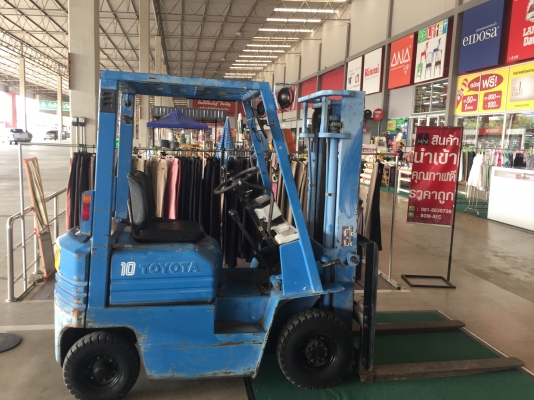 ขาย FORKLIFT TOYOTA 5FG10 เก่าญี่ปุ่น พร้อมใช้งาน 67,000.- ขาย FORKLIFT TOYOTA 5FG10 เก่าญี่ปุ่น พร้อมใช้งาน 67,000.-