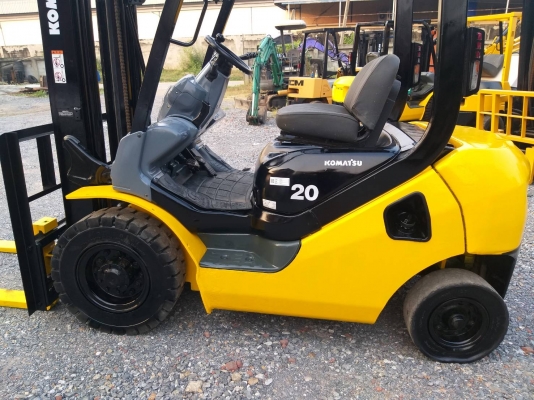 ขายรถยก KOMATSU FD20-17 เครื่องดีเซล 4D94E เสาสูง 3 เมตร ยกได้ 2 ตัน งาสไลด์ เกียร์ออโต้ รถนอกนำเข้า ติดต่อ 063-5628992 ขายรถยก KOMATSU FD20-17 เครื่องดีเซล 4D94E เสาสูง 3 เมตร ยกได้ 2 ตัน งาสไลด์ เกียร์ออโต้ รถนอกนำเข้า ติดต่อ 063-5628992