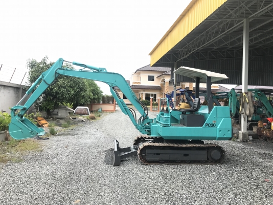 รถแบคโฮKOMATSUรุ่นPC30-6รถนอกนำเข้าไม่เคยใช้งานในไทยเอกสารพร้อม แทร็กเหล็กสภาพดีพร้อมใช้งาน 081-8302909 จิรโรจน์ Line  : jiraroj2909