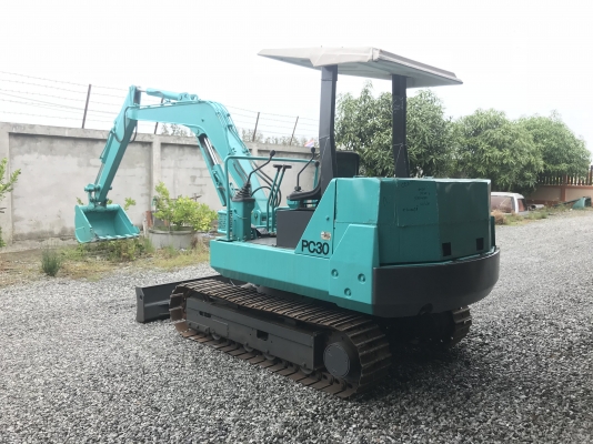 รถแบคโฮKOMATSUรุ่นPC30-6รถนอกนำเข้าไม่เคยใช้งานในไทยเอกสารพร้อม แทร็กเหล็กสภาพดีพร้อมใช้งาน 081-8302909 จิรโรจน์ Line  : jiraroj2909