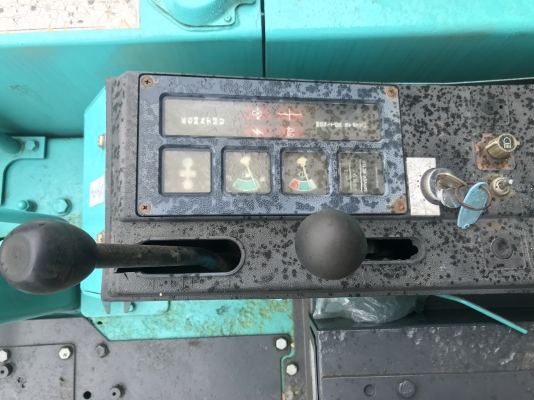 รถแบคโฮKOMATSUรุ่นPC30-6รถนอกนำเข้าไม่เคยใช้งานในไทยเอกสารพร้อม แทร็กเหล็กสภาพดีพร้อมใช้งาน 081-8302909 จิรโรจน์ Line  : jiraroj2909