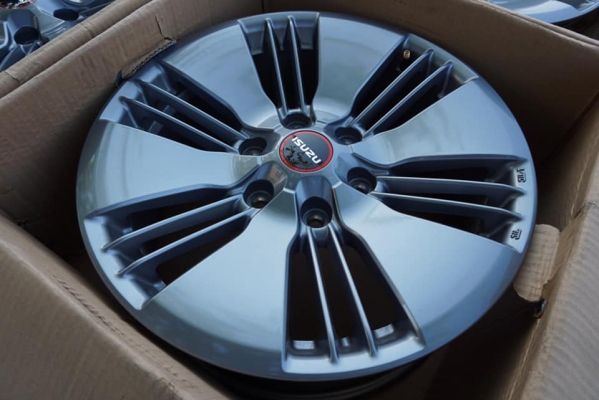 ล้อป้ายแดง All New D-Max ขอบ18 6รู สภาพใหม่ ไร้ตำหนิ - ราคาชุดละ 5,500 บาท ล้อป้ายแดง All New D-Max ขอบ18 6รู สภาพใหม่ ไร้ตำหนิ - ราคาชุดละ 5,500 บาท