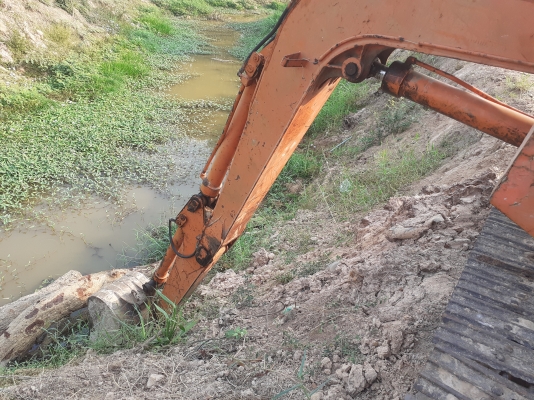 รถขุดแบ็คโ,ฮ IHI 60  ระบบดีเตรื่องปั้มเดิม