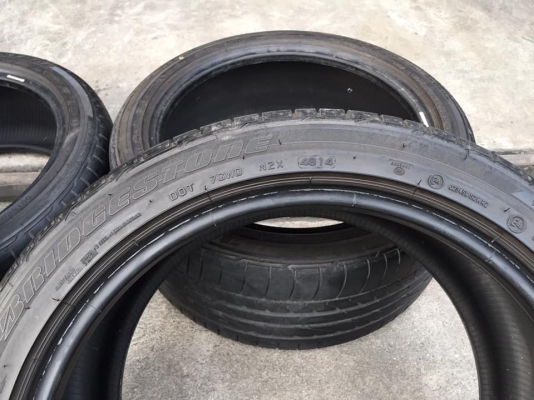 ขายยาง Bridgestone Potenza Re050a-หน้า245/40/18&gt;หลัง265/35/18 สนใจโทร0879050181.จัดส่งได้ทั่วไทย
