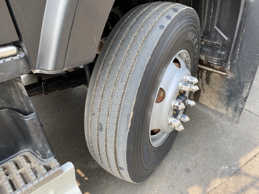 ISUZU 360 ท่อไอดีทอง พร้อมหางพื้นเรียบพนัสปี 60 ยาว 12.50 เมตร พื้นกระบะเรียบเนียน บรรทุกของได้ 33 ต