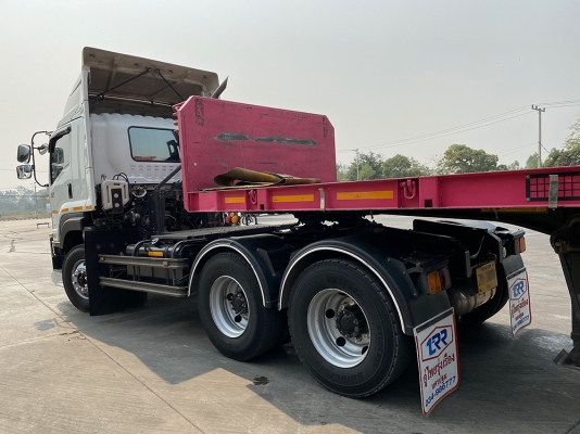 ISUZU 360 ท่อไอดีทอง พร้อมหางพื้นเรียบพนัสปี 60 ยาว 12.50 เมตร พื้นกระบะเรียบเนียน บรรทุกของได้ 33 ต