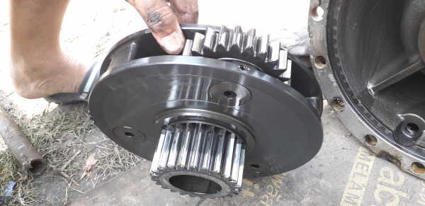 ขายครับ อะไหล่ CAT320 โป๊ะสวิง แพรคอนโทน หัวเก๋ง หม้อน้ำออย