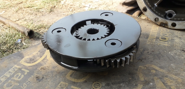 ขายครับ อะไหล่ CAT320 โป๊ะสวิง แพรคอนโทน หัวเก๋ง หม้อน้ำออย