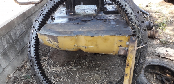 ขายครับ อะไหล่ CAT320 โป๊ะสวิง แพรคอนโทน หัวเก๋ง หม้อน้ำออย