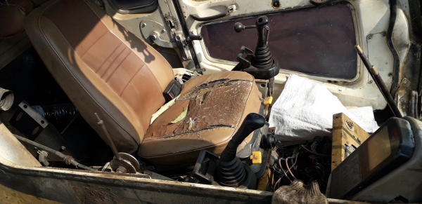 ขายครับ อะไหล่ CAT320 โป๊ะสวิง แพรคอนโทน หัวเก๋ง หม้อน้ำออย