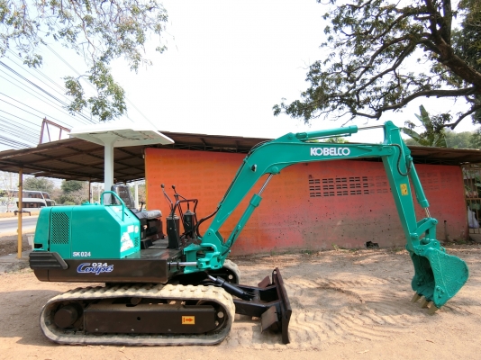 ขายรถขุดแบคโฮ KOBELCO SK024 ขนาดPc25 รถเก่านอกแท้100\% เครื่องแน่น ระบบไว รถพร้อมใช้งาน เอกสารใบอินวอยครบ        ????ราคา 240,000 ต่อรองได้???? ☎️ติดต่อ 096-3268553 (สถิตย์พันธ์) ????ID LINE 0963268553 ร้านรุ่งเจริญแทรกเตอร์ อำเภอพระพุทธบาท จังหวัดสระบุรี