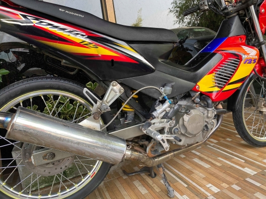ขาย Sonic125 สตาร์ทมือสภาพสวยๆ พร้อมใช้ ทะเบียนโอนภาษี62 ขายถูกๆ