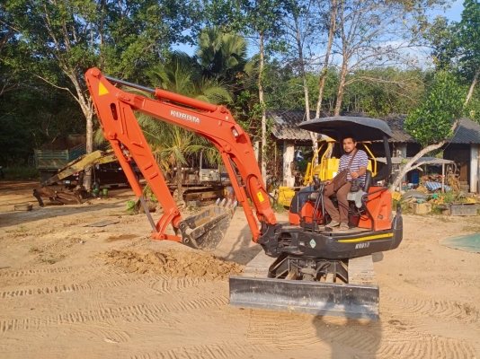 ขาย KUBOTA KX91-3 มีเอกสารเล่มทะเบียน สภาพพร้อมใช้งาน
