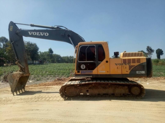 VOLVO EC 210 B  PRAM เล่มทะเบียน ทำงาน 10,000 ชม. ไฟฟ้าครบ เครื่องดี ปั้มแรง เอวแน่น ช่วงล่างสวย รถสวยพร้อมใช้งาน  ราคา890,000  รถอยู่ บุรีรัมย์ 064-191-1112