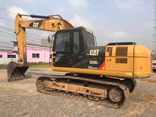 CAT 320 D เล่มทะเบียนไฟฟ้าครบ เครื่องดี ปั้มแรง เอวแน่น ช่วงล่างรอนเลอร์ดี โซ่อ่อน รถพร้อมใช้งานเอกสารพร้อมโอน ขาย 1,050,000   รถอยู่ สระบุรี 064-191-1112