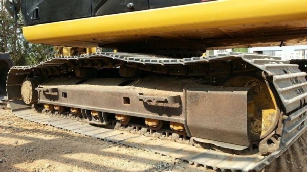 CAT 320 D2 CTDN เอกสารเล่มทะเบียน ทำงาน 9,000 ชม. ไฟฟ้าครบ เครื่องดี ปั๊มแรง เอวแน่น ช่วงล่างเต็ม รถสวยพร้อมใช้งาน เอกสารพร้อมโอน ขาย 1,850,000 รถอยู่ สระบุรี 064-191-1112