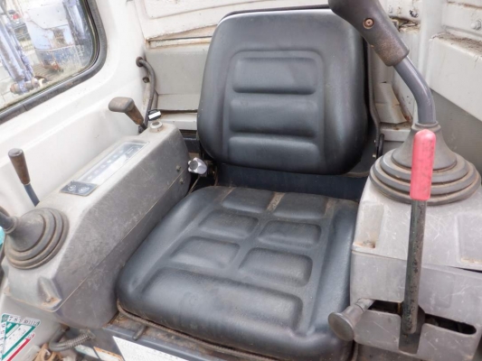 ขายรถแบคโฮ Kobelco โกเบ SK35SR ตู้เก๋ง ไลน์ รถสวย ไม่ผ่านการใช้งานในไทย นำเข้าเองโดยตรง โทร 081-8581834 แบงค์