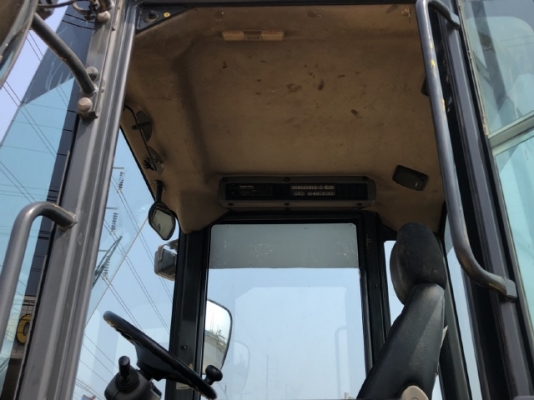 ขายรถตักล้อยาง KOMATSU WA270-5 นำเข้าเองจากญี่ปุ่น สภาพสวยพร้อมใช้งาน มีVDOการทำงานครับ