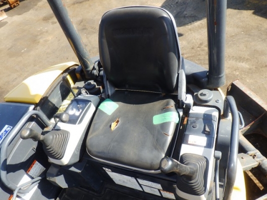 ขายรถขุดนำเข้าจากประเทศญี่ปุ่น komatsu pc30mr-3 สนใจติดต่อสอบถาม 0923309229 อีด