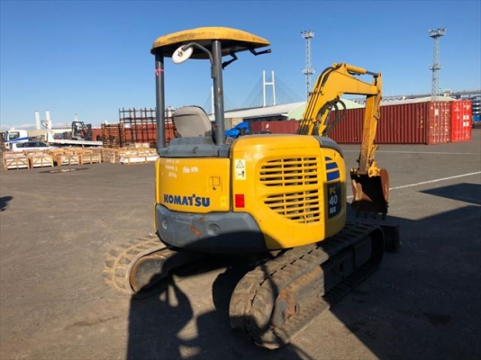 ขายรถขุดนำเข้าจากประเทศญี่ปุ่น komatsu pc40mr-3 สนใจติดต่อสอบถาม 0923309229 อีด