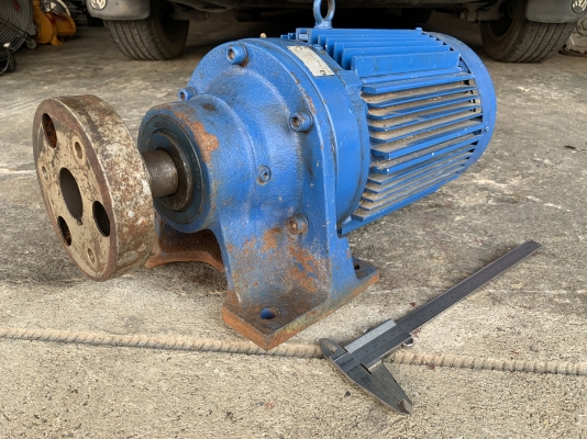 ขายมอเตอร์เกียร์ Cycro drive Sumitomo 3HP. 380V อัตราทด 1:11 made in Japan เพลาออกประมาณ 130รอบต่อนาที สภาพสวย หมุนนิ่ม พร้อมใช้งาน