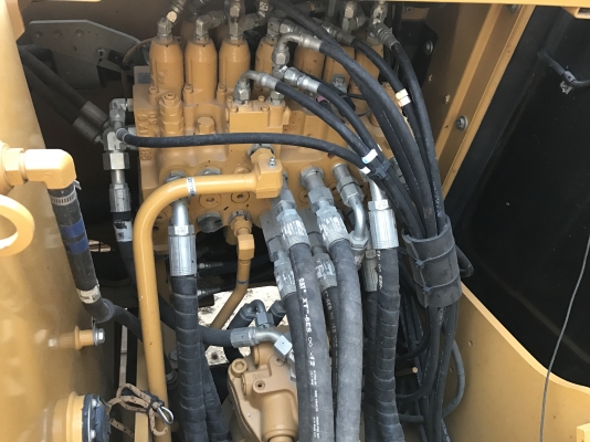 ขาย CAT313D2 รุ่นใหม่ล่าสุด 2900 ชั่วโมง สภาพสวยเดิมๆทั้งคัน สนใจติดต่อ 081-4283210 ขาย CAT313D2 รุ่นใหม่ล่าสุด 2900 ชั่วโมง สภาพสวยเดิมๆทั้งคัน สนใจติดต่อ 081-4283210