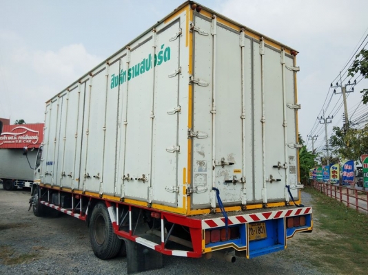 6ล้อISUZU FTR ตู้10บาน ปี05 เครื่อง200แรงม้า ตู้ยาว 7.30เมตร รถสวย พร้อมใช้