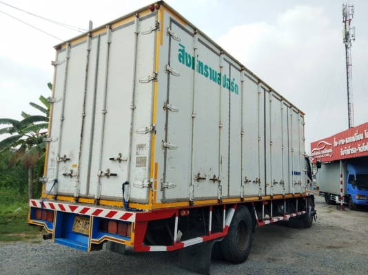 6ล้อISUZU FTR ตู้10บาน ปี05 เครื่อง200แรงม้า ตู้ยาว 7.30เมตร รถสวย พร้อมใช้