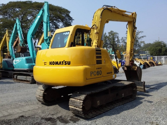 ต้องการขายรถขุดยี่ห้อKOMATSU-PC60-7 รถนอกนำเข้าจากญี่ปุ่น