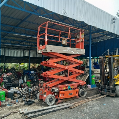 รถกระเช้าไฟฟ้าขนาดใหญ่ยกสูง 6.1เมตรรุ่นใหม่ยี่ห้อ JLG