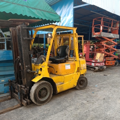 รถโฟล์คลิฟท์มิตซูบิชิ 2.5 ตันดีเซลเสาสูง 4.2 เมตรเสาเข้าตู้