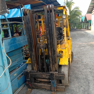 รถโฟล์คลิฟท์มิตซูบิชิ 2.5 ตันดีเซลเสาสูง 4.2 เมตรเสาเข้าตู้