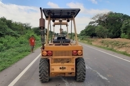 ขายด่วนๆ รถตัก KOMAT`SU WA30 เครืองดี ปั้มดี ยางดี สภาพดีเดิมๆพร้อมใช้งาน 210,000บ. ติดต่อ 089-5367218. 081-4252943 ขายด่วนๆ รถตัก KOMAT`SU WA30 เครืองดี ปั้มดี ยางดี สภาพดีเดิมๆพร้อมใช้งาน 210,000บ. ติดต่อ 089-5367218. 081-4252943