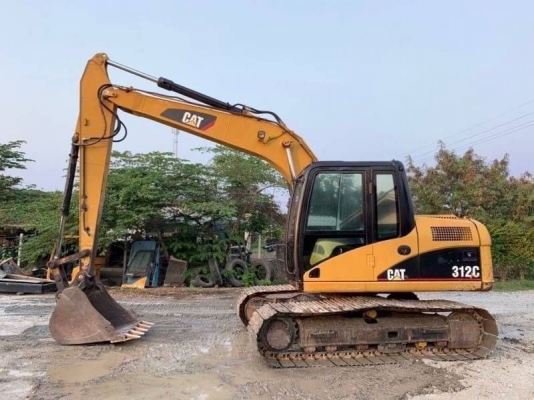 ขาย 895,000 บาท CATTERPILAR.  312 C  14,xxx ชม  เก่านอก 1  ปี มีไลน์หัวเจาะ  เครื่องดี ปั้มแรง เอวแน่น โซ่ใหม่ 2 ข้าง  ไฟฟ้าครบ แอรหนาว เอกสารสัญญา ซื้อขาย  สนใจ  นครปฐม  โทร 0610710295  สนใจ รายการสินค้า อื่นๆ ที่ เว็ปไชค์ Truck2Hand https://www.truck2h