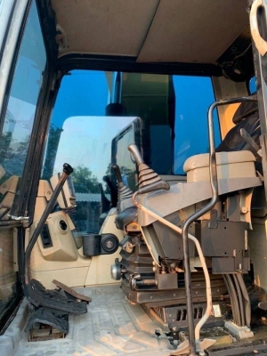 ขาย 895,000 บาท CATTERPILAR.  312 C  14,xxx ชม  เก่านอก 1  ปี มีไลน์หัวเจาะ  เครื่องดี ปั้มแรง เอวแน่น โซ่ใหม่ 2 ข้าง  ไฟฟ้าครบ แอรหนาว เอกสารสัญญา ซื้อขาย  สนใจ  นครปฐม  โทร 0610710295  สนใจ รายการสินค้า อื่นๆ ที่ เว็ปไชค์ Truck2Hand https://www.truck2h