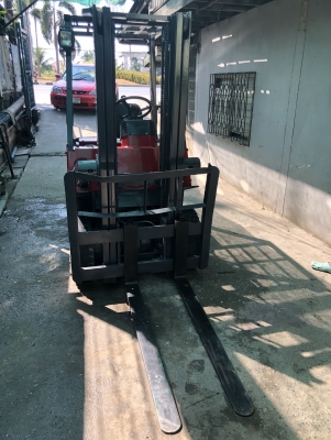 รถฟอร์คลิฟต์Nissan1.5ตัน เครื่องดีเซลtd27เกียร์autoเสาสูง3ม.