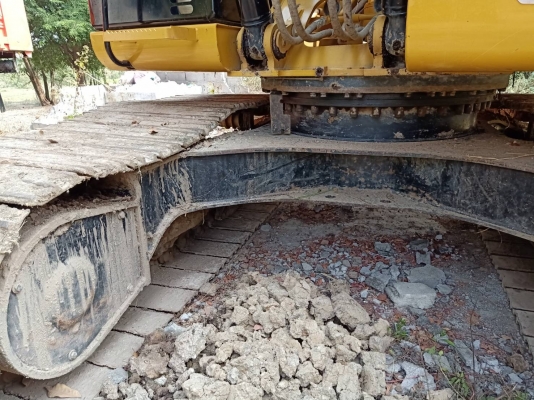 ขาย 1,950,000 CAT 320D2 TDZ เล่มทะเบียน รถทำงาน 7,400 ชม. สภาพเหมือนใหม่ ไฟ้ฟ้าครบ เครื่องดี ปั้มแรง เอวแน่น ช่วงล่างสวย รถสวยพร้มใช้งาน เอกสารพร้อมโอน รถอยู่ เพชรบุรี 090-772-3710 090-772-3708