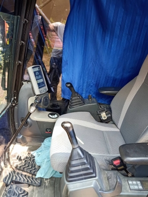 ขาย 1,950,000 CAT 320D2 TDZ เล่มทะเบียน รถทำงาน 7,400 ชม. สภาพเหมือนใหม่ ไฟ้ฟ้าครบ เครื่องดี ปั้มแรง เอวแน่น ช่วงล่างสวย รถสวยพร้มใช้งาน เอกสารพร้อมโอน รถอยู่ เพชรบุรี 090-772-3710 090-772-3708