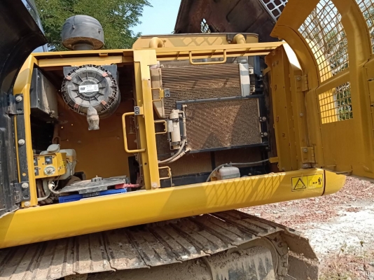 ขาย 1,950,000 CAT 320D2 TDZ เล่มทะเบียน รถทำงาน 7,400 ชม. สภาพเหมือนใหม่ ไฟ้ฟ้าครบ เครื่องดี ปั้มแรง เอวแน่น ช่วงล่างสวย รถสวยพร้มใช้งาน เอกสารพร้อมโอน รถอยู่ เพชรบุรี 090-772-3710 090-772-3708