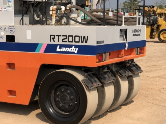ขายรถบด 7 ล้อยาง HITACHI RT200W (4XX ชั่วโมง) นำเข้าเองจากญี่ปุ่น สภาพสวยพร้อมใช้งาน มีVDOการทำงานครับ