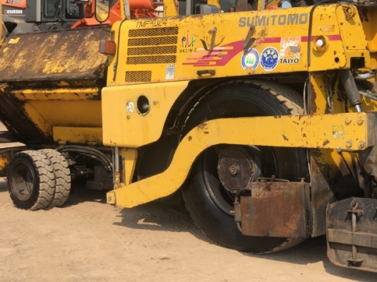 ขายรถปูยาง SUMITOMO HA31W-2 (ขนาด 3 เมตร) ปี 2002 นำเข้าเองจากญี่ปุ่น สภาพสวยพร้อมใช้ มีVDOการทำงานครับ