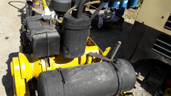 รถบดเดินตาม BOMAG รุ่นBW75S มือสองญี่ปุ่น ขนาดใหญ่ 1 ตัน บดอัดสั่นสเทือนได้ เครื่องดีเซล1สูบ สภาพดีพร้อมใช้งาน 78000 โทร 084-5424150