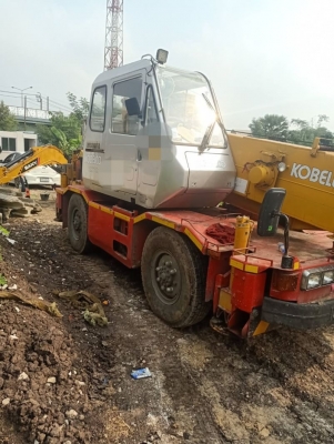 รถเครน KOBELCO