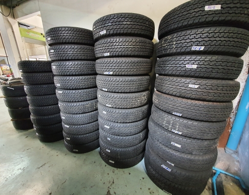 ยางป้ายแดง195 R15 bridgestone R613 เส้นละ1500 ยางป้ายแดง195 R15 bridgestone R613 เส้นละ1500