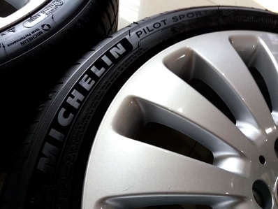 14 กว้าง6.5 ET39 พร้อมยางดอกเต็ม ปีต่ำแถมติดไปให้ ตจว จัดส่งครับ -กดเข้า www.phongcar2481.com มีสินค้าอีก -โทร 092-567-7374 และ 091-816-4725 พี LINE: PC2481 -ตจว จัดส่งถึงบ้าน พร้อมหลักฐานจัดส่ง *********