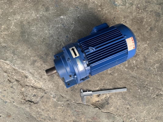 ขายมอเตอร์เกียร์ Cycro drive Sumitomo 3HP. 380V อัตราทด 1:6 made in Japan เพลาออกประมาณ 240 รอบต่อนาที สภาพสวย พร้อมใช้งาน ขายมอเตอร์เกียร์ Cycro drive Sumitomo 3HP. 380V อัตราทด 1:6 made in Japan เพลาออกประมาณ 240 รอบต่อนาที สภาพสวย พร้อมใช้งาน