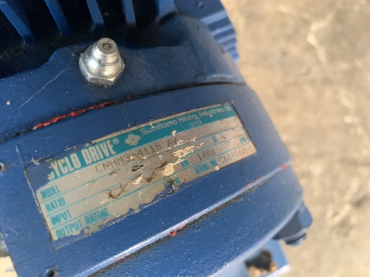 ขายมอเตอร์เกียร์ Cycro drive Sumitomo 3HP. 380V อัตราทด 1:6 made in Japan เพลาออกประมาณ 240 รอบต่อนาที สภาพสวย พร้อมใช้งาน ขายมอเตอร์เกียร์ Cycro drive Sumitomo 3HP. 380V อัตราทด 1:6 made in Japan เพลาออกประมาณ 240 รอบต่อนาที สภาพสวย พร้อมใช้งาน