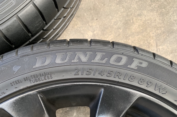 ล้อแม็ก Mazda 3 ขอบ 18 สีดำ แถมยาง 215-45-18 Dunlop ปี 16