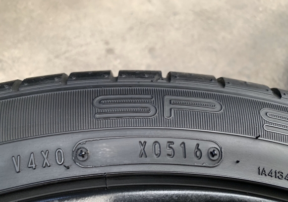 ล้อแม็ก Mazda 3 ขอบ 18 สีดำ แถมยาง 215-45-18 Dunlop ปี 16